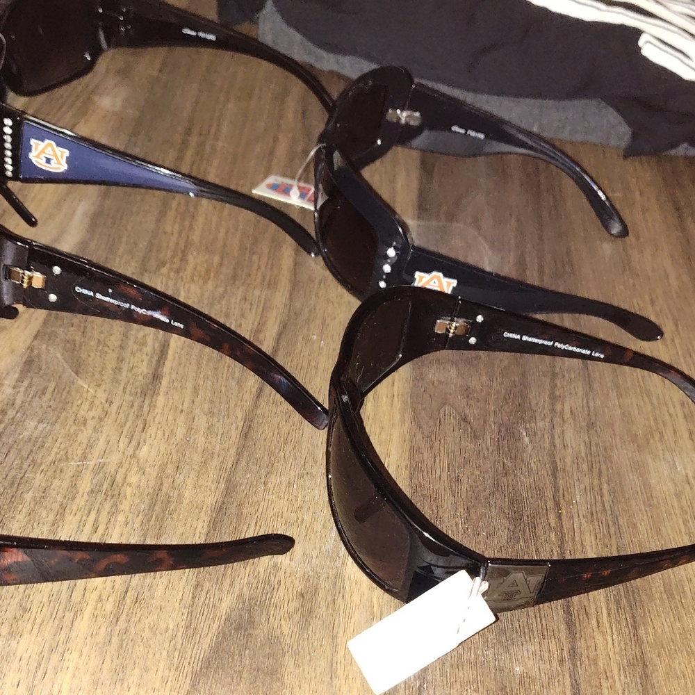 Auburn sunglasses 🕶️ - Picture 3 of 3